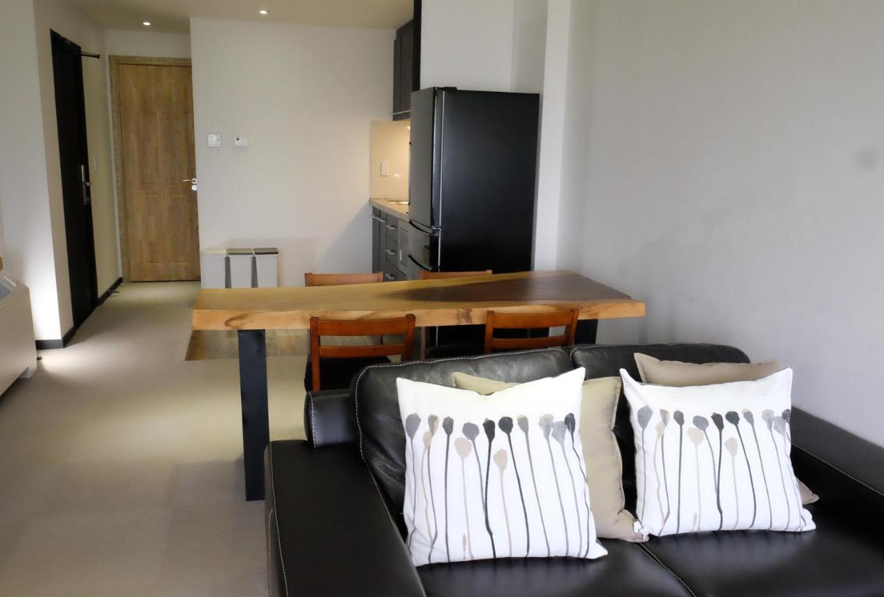 Ski-In, Ski-Out Iwatake Apartments Hakuba Eksteriør bilde