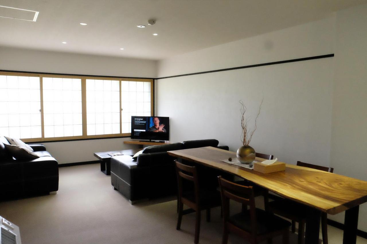 Ski-In, Ski-Out Iwatake Apartments Hakuba Eksteriør bilde